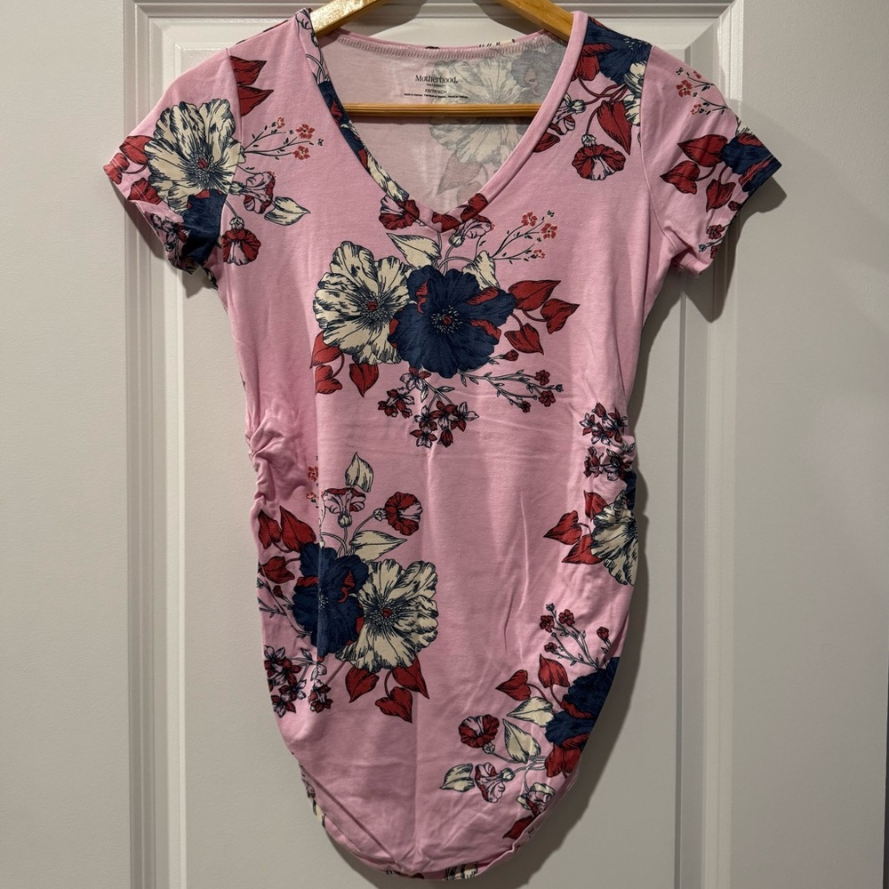 Motherhood Maternity XS Pink Floral Tee